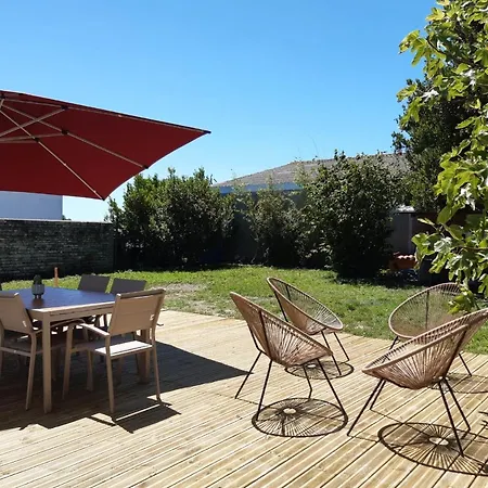 Semesterbostad Charmante Maison De Plain Pied Avec 700m2 De Jardin Cloture Saint-Clément-des-Baleines