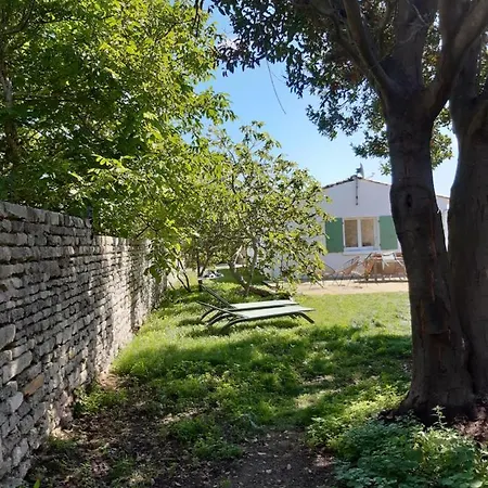 Charmante Maison De Plain Pied Avec 700m2 De Jardin Cloturé Hébergement de vacances
