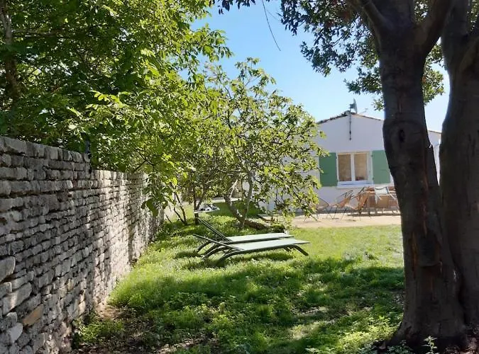 Charmante Maison De Plain Pied Avec 700m2 De Jardin Cloture Holiday home